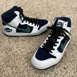 Nike Dunk PRM EMB “Sports Specialties” # DH0953-400 White/Navy/Green Women’s 9.5